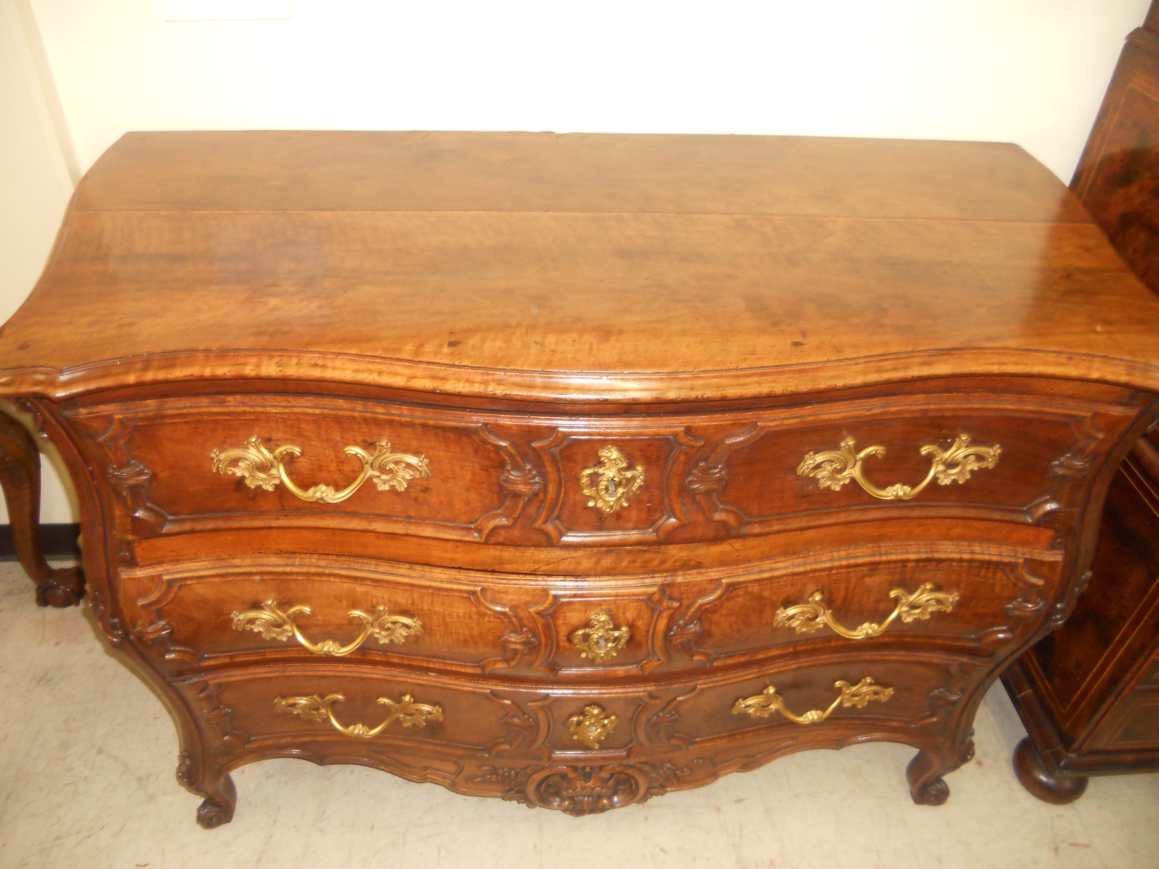 Country French Walnut Bombe´ Commode