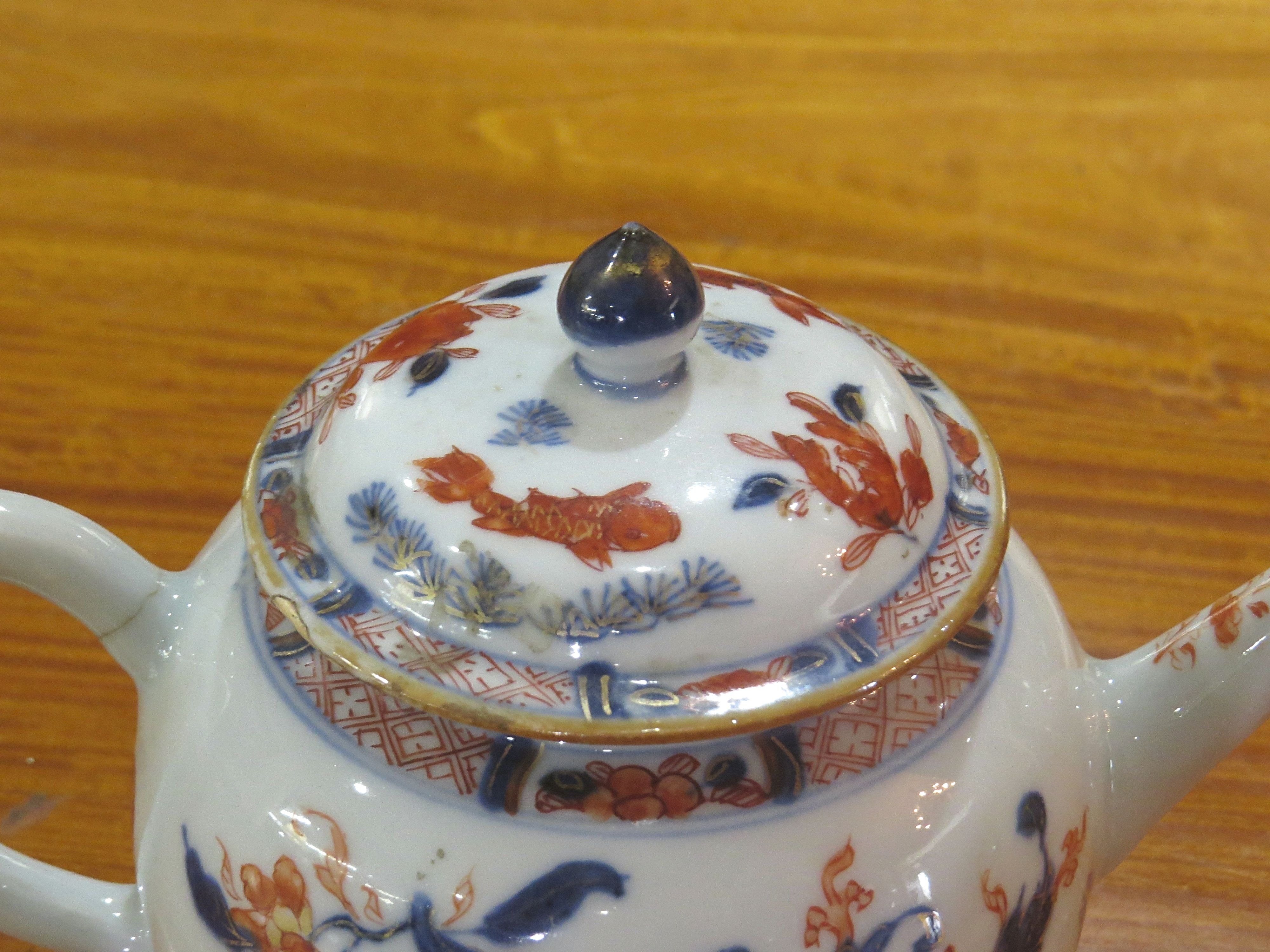 Chinese Export Porcelain Teapot