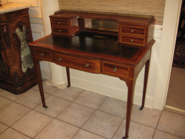 Lady’s Writing Table
