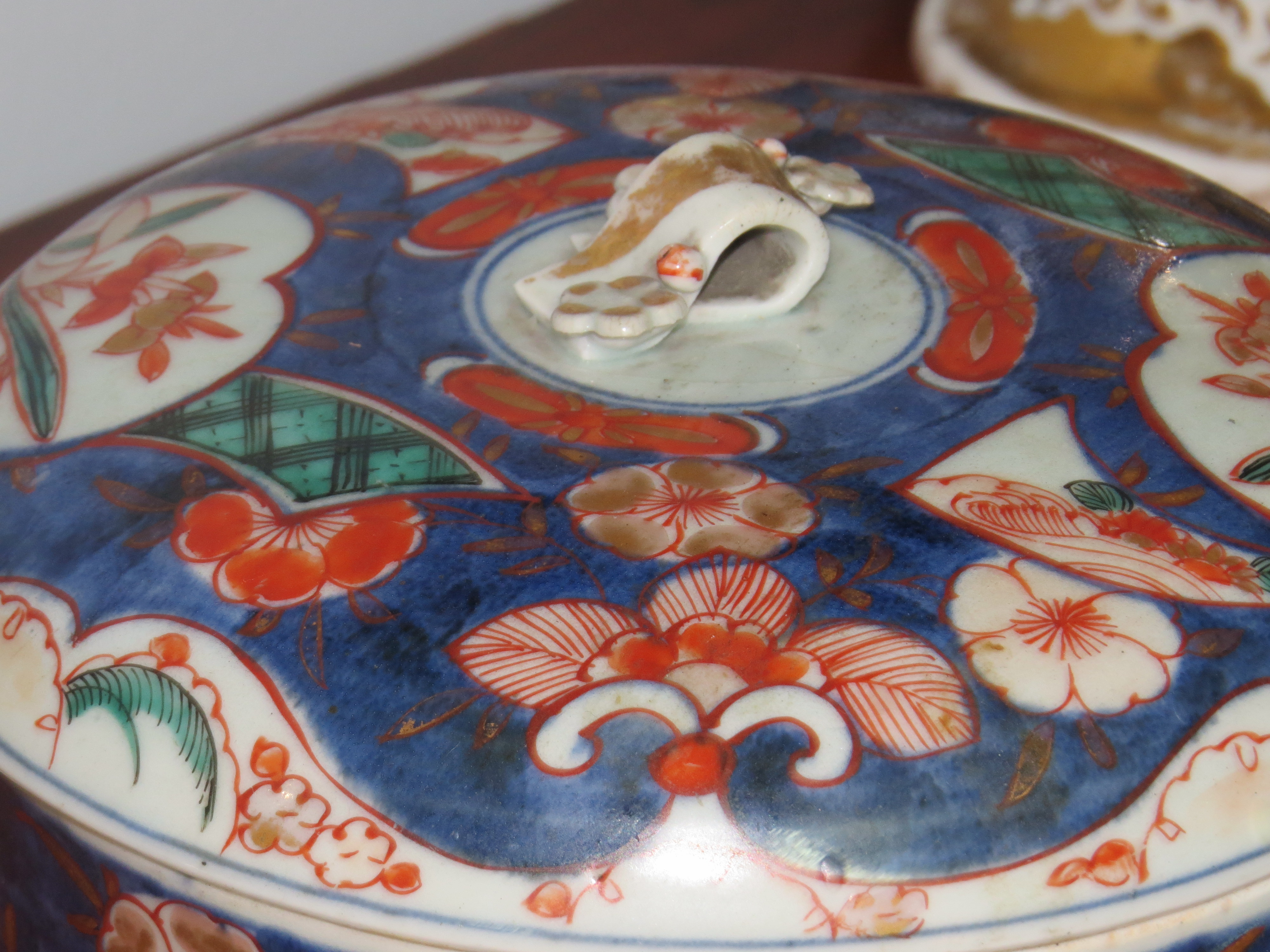 Japanese Imari Porcelain Covered Dish