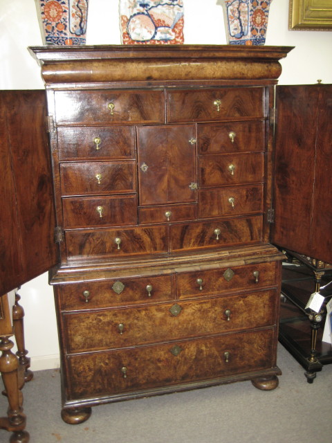 A Fine Queen Anne Inlaid Walnut Cabinet On Chest.