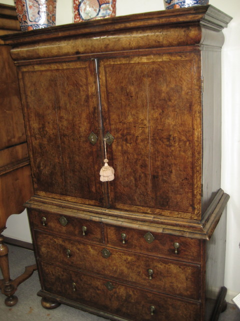 A Fine Queen Anne Inlaid Walnut Cabinet On Chest.